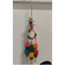Brinquedo p/ Pássaros de Pendurar Colorido com Argola, Corrente, Cubos, Bolas e Sinos (7x30cm)